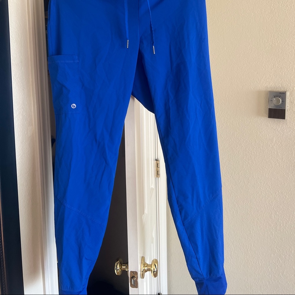 Barco One jogger scrubs